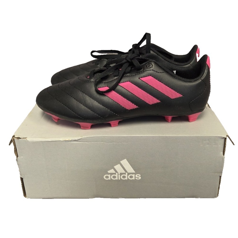 Adidas Girls 5.5 Blk/pnk Cleats Tried On